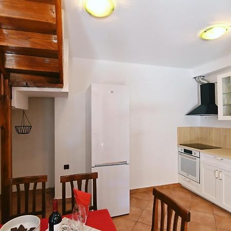 Villa Privatna Kuca Krimeja Rijeka Exterior foto